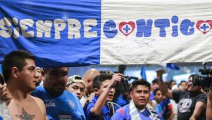 Aficionados del Cruz Azul