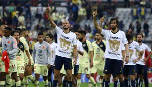 Jugadores de Pumas lamentan la derrota y saludan a la afición