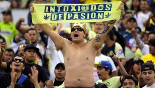 El Congo alienta al América en el Estadio Azteca 