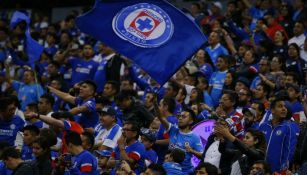 Aficionados del Cruz Azul en el Azteca