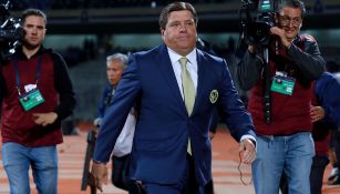 Miguel Herrera previo a un partido con América