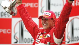 Michael Schumacher celebra un triunfo 