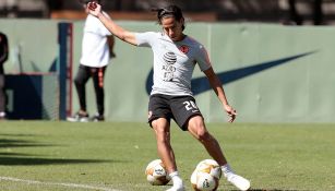 Diego Lainez en un entrenamiento del América