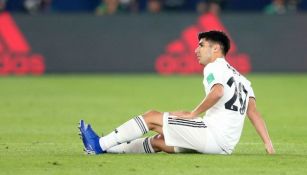 Asensio, en el césped en el juego contra Kashima