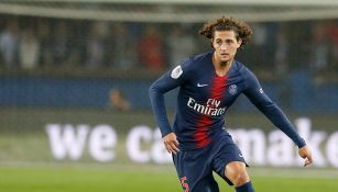 Adrien Rabiot en un partido del PSG