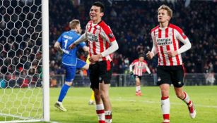 Hirving Lozano durante un juego del PSV