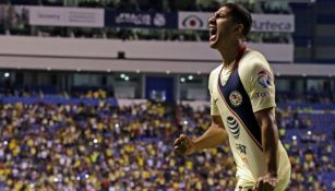 Cecilio Domínguez en festejo de gol