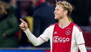 Frenkie De Jong durante un partido con el Ajax