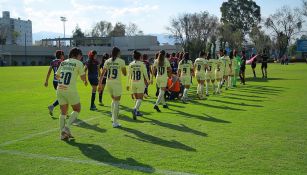 Jugadoras de América Femenil, durante un duelo en Coapa