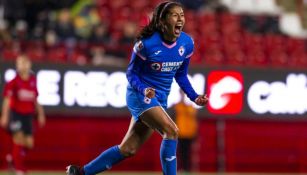 Reyna Velázquez festeja su gol ante Xolos