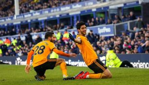 Raúl Jiménez celebra gol de Wolves