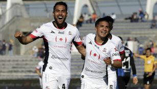 Lobos celebra una anotación frente a Querétaro 