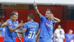 Milton Caraglio festeja su gol contra Santos 