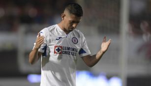 Elías Hernández durante un partido del Cruz Azul