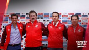 Ricado La Volpe en su presentación con DT de Toluca