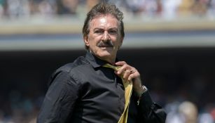 La Volpe durante un partido con las Águilas