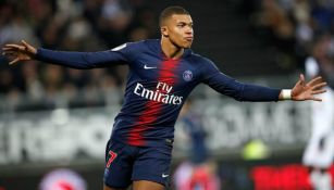 Mbappe festejando una anotación con el PSG 