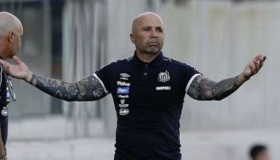 Jorge Sampaoli durante un entrenamiento del Santos 