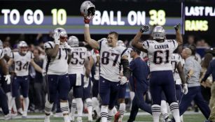 Rob Gronkowski celebra después del SB