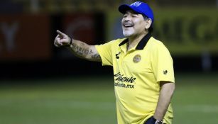 Diego Armando Maradona durante un encuentro ante Mineros 