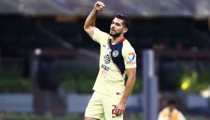 Henry Martín en festejo de gol