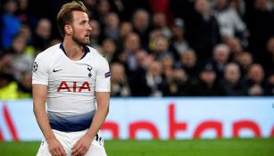 Harry Kane se lamenta en juego contra el City 