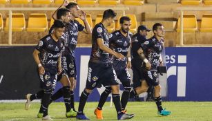 Alebrijes de Oaxaca festejan triunfo ante Mineros