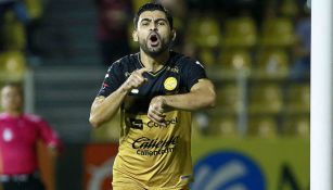 Amaury Escoto festeja gol contra Cimarrones