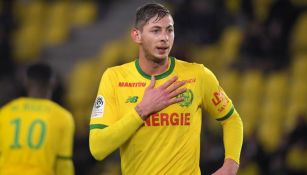 Emiliano Sala, durante un duelo con el Nantes 