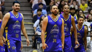 Capitanes durante un partido contra Fuerza Regia 