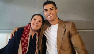 Cristiano posa con su mamá 