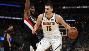 Nikola Jokic durante el juego ante los Trail Blazers