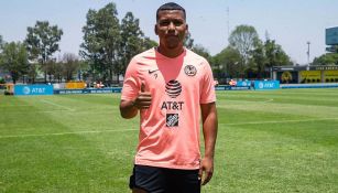 Roger Martínez en la práctica del América