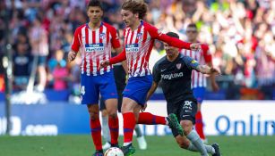 Griezmann, durante un duelo contra el Atlético en La Liga 