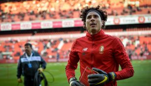 Guillermo Ochoa, previo al arranque de un partido