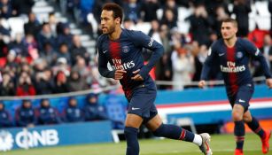 Neymar, durante un duelo con el PSG