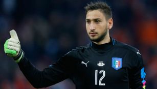 Gianluigi Donnarumma durante un juego de Italia