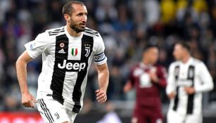 Chiellini, durante un duelo con la Juventus en Serie A 