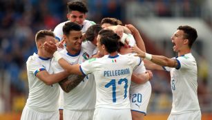 Selección de Italia celebra una anotación frente a Ecuador 