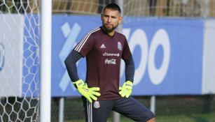 Jonathan Orozco durante un entrenamiento con la Selección