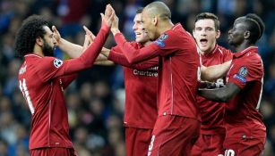 Jugadores del Liverpool en festejo de gol 