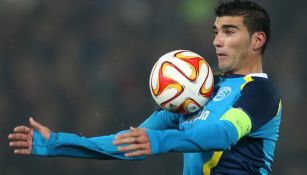 José Antonio Reyes, durante un duelo con Sevilla