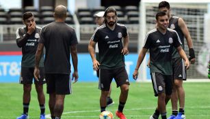 Jugadores de la Selección Mexicana durante un entrenamiento 