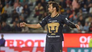 Alejandro Arribas se lamenta en juego de Pumas