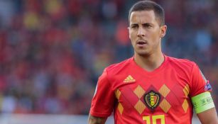 Hazard, durante un duelo con Bélgica 