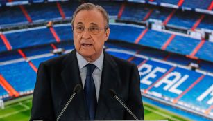 Florentino da su discurso en la presentación de Hazard