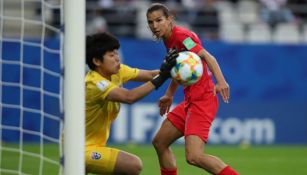 Sukanya ataja un disparo en el juego vs Estados Unidos