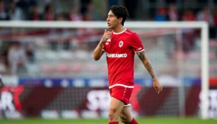 Omar Govea en partido con el Antwerp