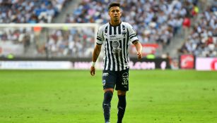 Maximiliano Meza se dirige al vestidor tras partido con Monterrey 