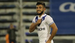 Matías Vargas, durante un partido con Vélez Sarsfield